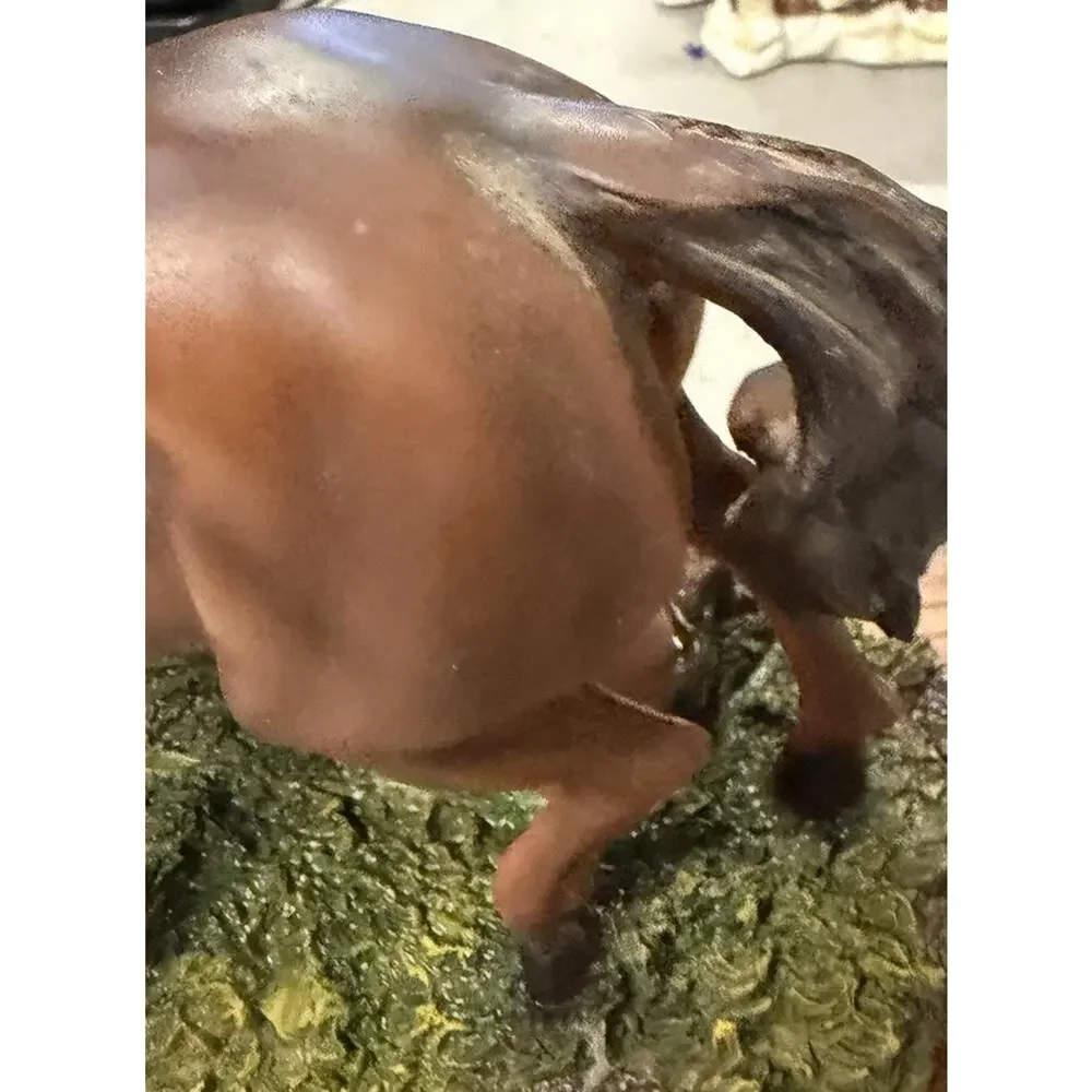 Vintage Elegante Collection Mare & Foal Horse Figurine Resin Statue Wood Base